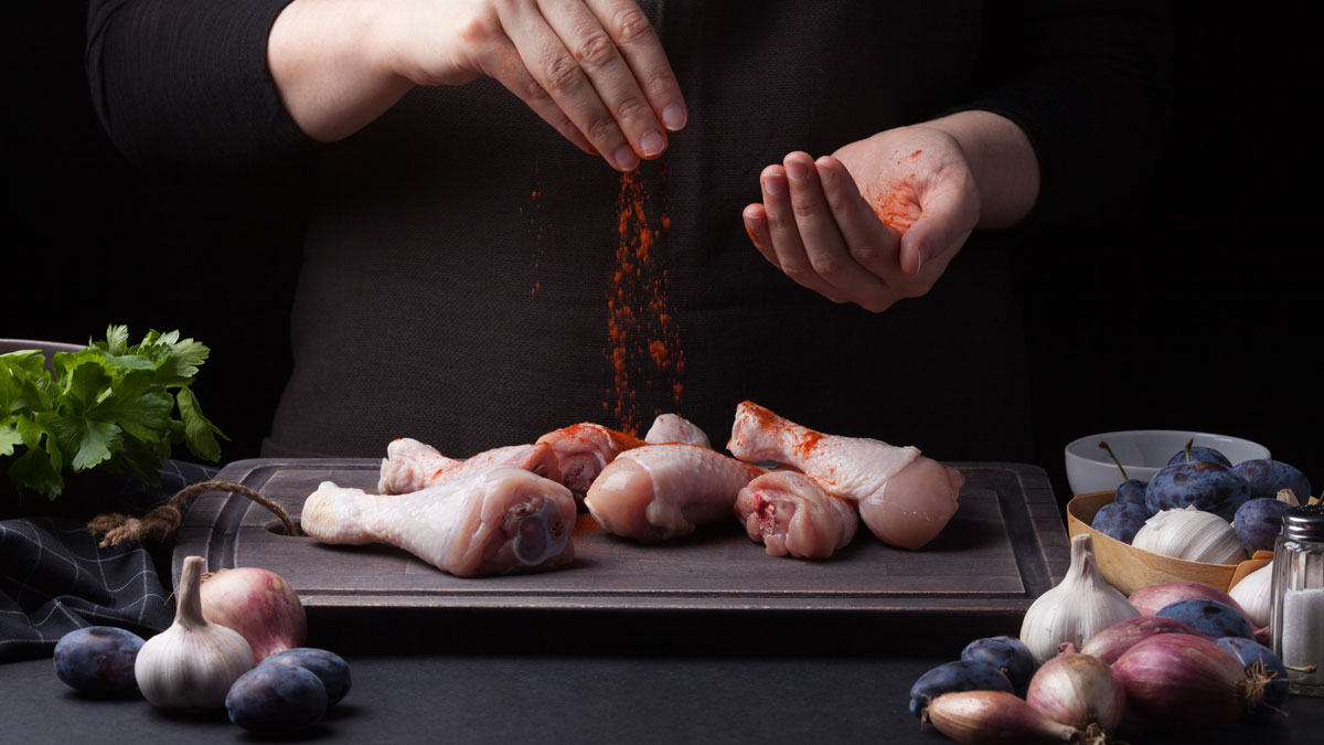 Coloranti alimentari e stabilità del colore nella carne: tra estetica, sicurezza e innovazione